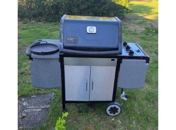 Weber Genesis Silver 24' Grill.       Full Propane And Cover. Propan Full Or Nearly Full.