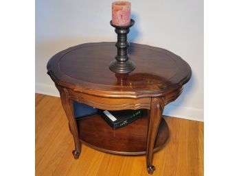 Oval End Table / Plant Stand                     - Loc: Living Room