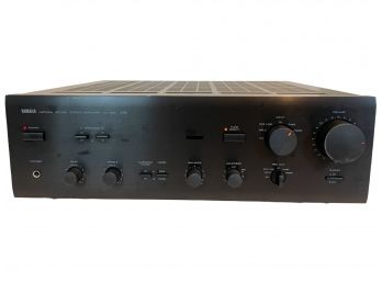 Yamaha AX-550 Natural Sound Stereo Integrated Amplifier.