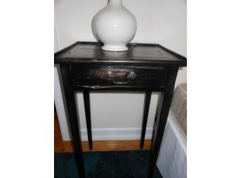 Pair Of Distressed Wood Night Stands W/lamps