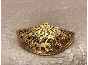 Vintage Gold Tone Damascene Fan Style Pin