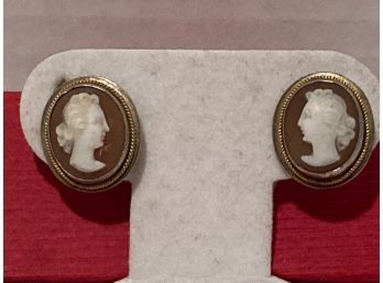 Vintage Resin Cameo Silver (?) Screw Back Earrings