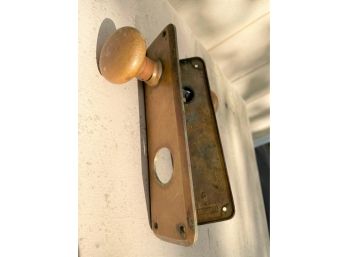 A Vintage Sargent Lockset And Doorknobs