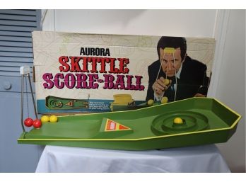 1971 Aurora Skittle Score Ball With Original Box