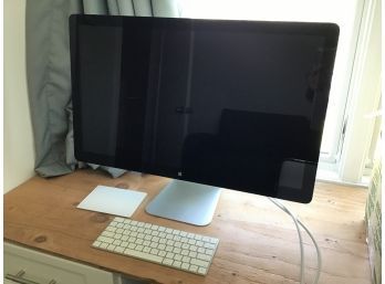 IMac 27 Inch Apple Thunderbolt Monitor, Wireless Keyboard And Magic Trackpad