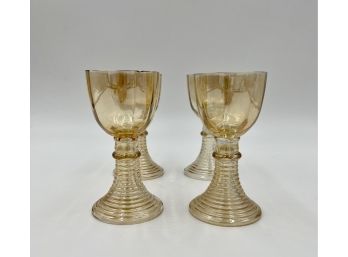 Set Of 4 Beautiful Vintage Glasses With A Unique Circular / Pedestal Base