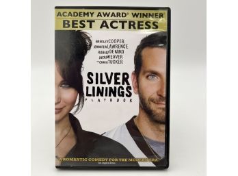 SILVER LININGS PLAYBOOK - DVD (Jennifer Lawrence, Bradley Cooper, Robert DeNiro)