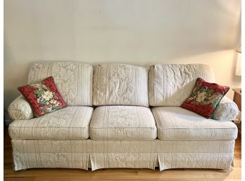 Vintage THOMASVILLE Three Cushion Skirted Sleeper Sofa - White/cream - BEAUTIFUL CONDITION