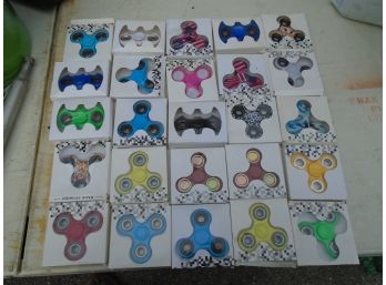 Lot Of 25 Brand New Fidget Spinners