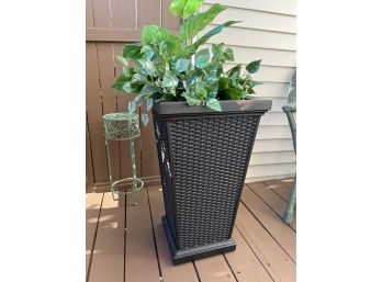 Faux Garden /pation Plant/planter