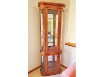 Pulaski Furniture Curved End Lighted Wood & Glass Curio Cabinet