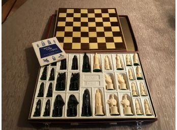 Vintage Chess Set By GALLANT KNIGHT ~ AWESOME MINT SET ~