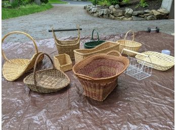 Grouping Of 10 Basket Lot #1