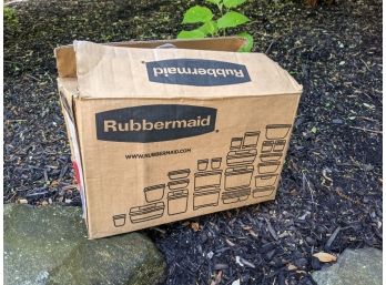 New In Box Large Set Of Rubbermaid Storage Containers
