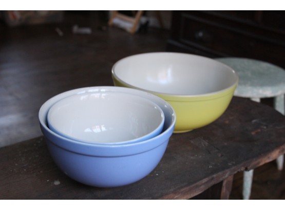 Vintage Pyrex And Ceramic Mixing Bowls