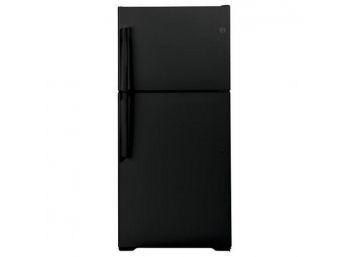 GE 21.9 Cu. Ft. Top Freezer Refrigerator In Black Model No. GTS22KGNRBB (RETAIL $819)