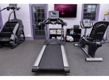 TRUE Excel 900 Treadmill (RETAIL $4,590)