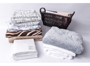 Collection Of Twin Size And King Size Sheets, Throw Blankets, Hand Towels And More