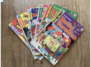 6 Archie Comics Laugh, Betty-me, Betty Veronica And Laugh