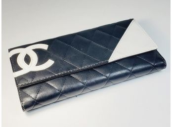 Used Leather Chanel  Snap Tri Fold Wallet