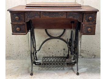 Beautiful Antique New Elmira Treadle Sewing Machine