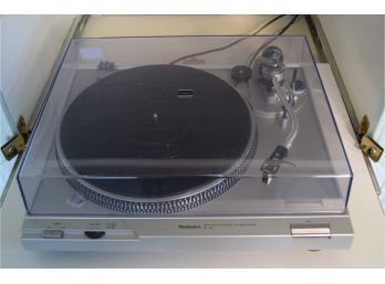 Vintage Technical SL-D2 Belt Drive Record Player
