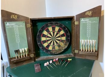 Abercrombie And Fitch Dart Board With Darts Minmau Bristle Board Needs  Cleaning 44x4x26