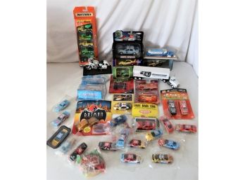 Toy Car Lot Die Cast Lot Of 31 Pieces Matchbox More