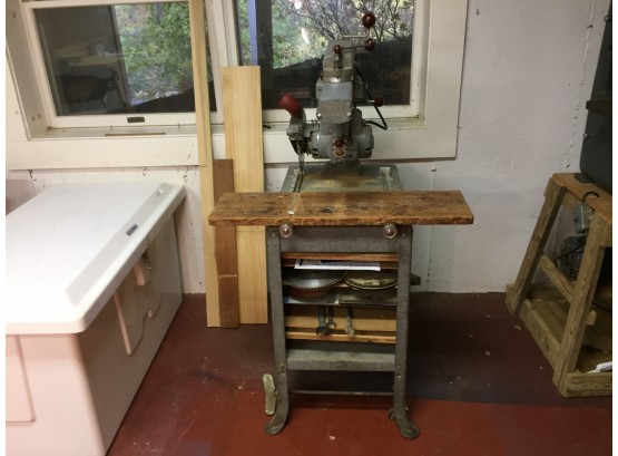 Rockwell Super 900 Radial Arm Saw On Stand. (Click On Photograph For Full Description And Additional Photos)