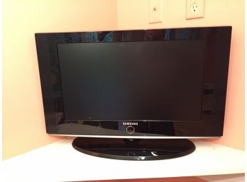 Samsung 23' Flat Screen TV  (Click On Photograph For Full Description And Additional Photos)