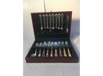 Wallace  Silver Plate Flatware Set  In Box   Service For Eight