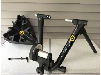 CYCLEOPS Bicycle Trainer And Front Wheel Riser