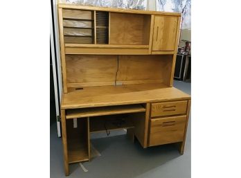 THORNWOOD Desk And Lighted Hutch