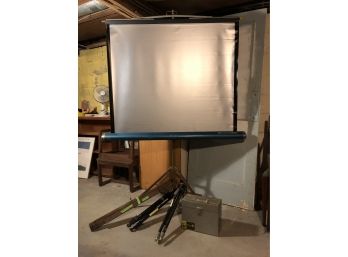 Projector & Easel Lot