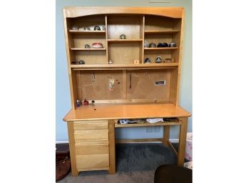 2nd Desk And Hutch - 2nd Bedroom 58-1/2x25x77