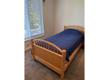 Twin Bed With Head And Foot Board Young American By Stanley