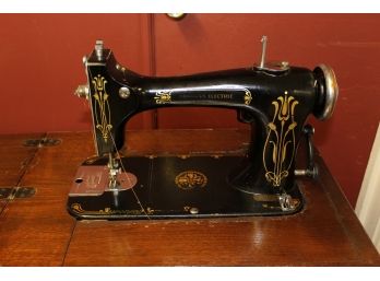 Damacus Circa 1920's Sewing Machine
