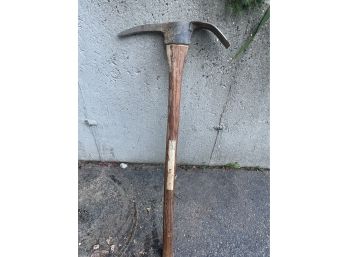 Ludell 25lb Pick Axe
