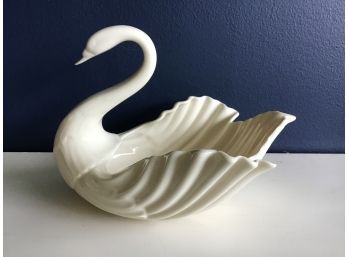 Lenox Swan Centerpiece Bowl With Gold Trim