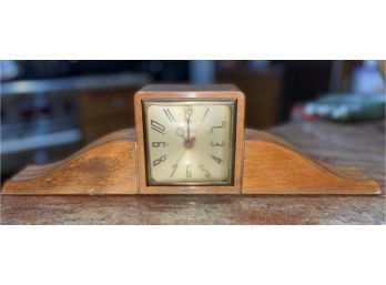 Vintage Sessions Electric Mantle Clock