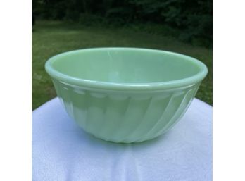 Jadeite Fire King Green Bowl ~ Swirl ~ Pattern