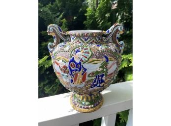 Spectacular Moriage Satsuma Enameled Vase