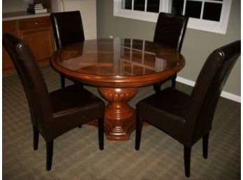 LILLIAN AUGUST Round Table W/ Glass Top $2500 Retail - (Has One Leaf)