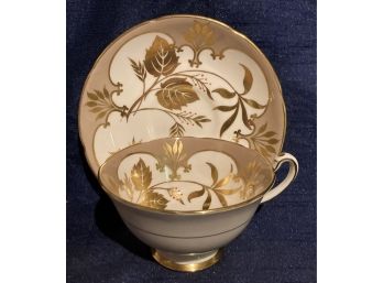 Royal Grafton Fine Bone China Made In England 'studio Leaf' In Gold