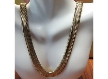 Beautiful Goldtone Fashion Necklace