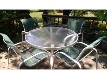 48' Round Glass Table Outdoor Dinette Set W/4 Chairs