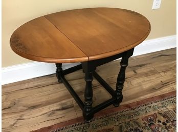 Hitchcock Maple/Black Dropleaf End Table