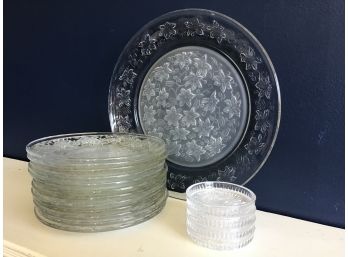 Princess House Fantasia Glass Platter, 12 Dessert Plates And 4 Teabag Holders With Wreath Design