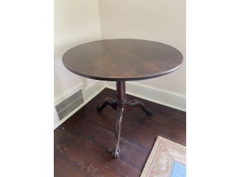 George II Style English Round Tilt Top Tea Table 32x29in Beautiful Side Table