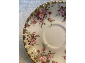 Royal Albert Bone China, Gorgeous Rose Flowers And Gold Tea Set